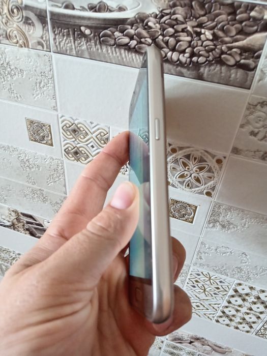 Телефон смартфон самсунг Samsung j1 2016