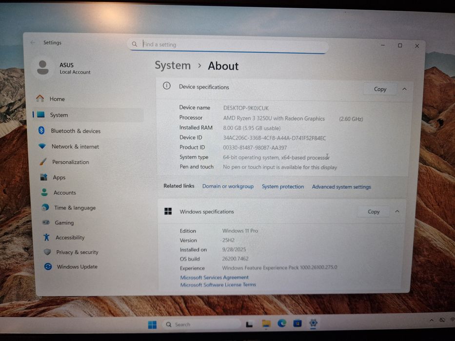 Laptop ASUS VivoBook, Ryzen 3, 8GB RAM, SSD 256 Gb, 15.6 inch