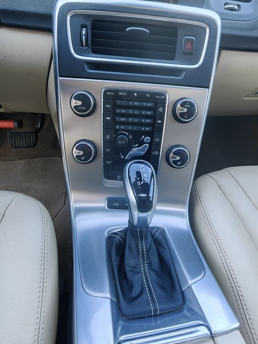 Vand auto personal nevoit sa trec la un 7locuri are si roti noi iarna