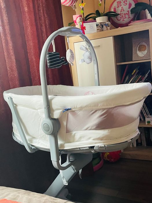 Мултифункционално кошче 4в1 BABY HUG AIR WHITE SNOW Chicco