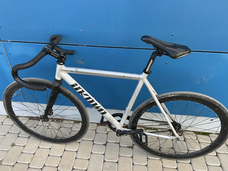 фикс аноун,в хорошем состоянии,система скис