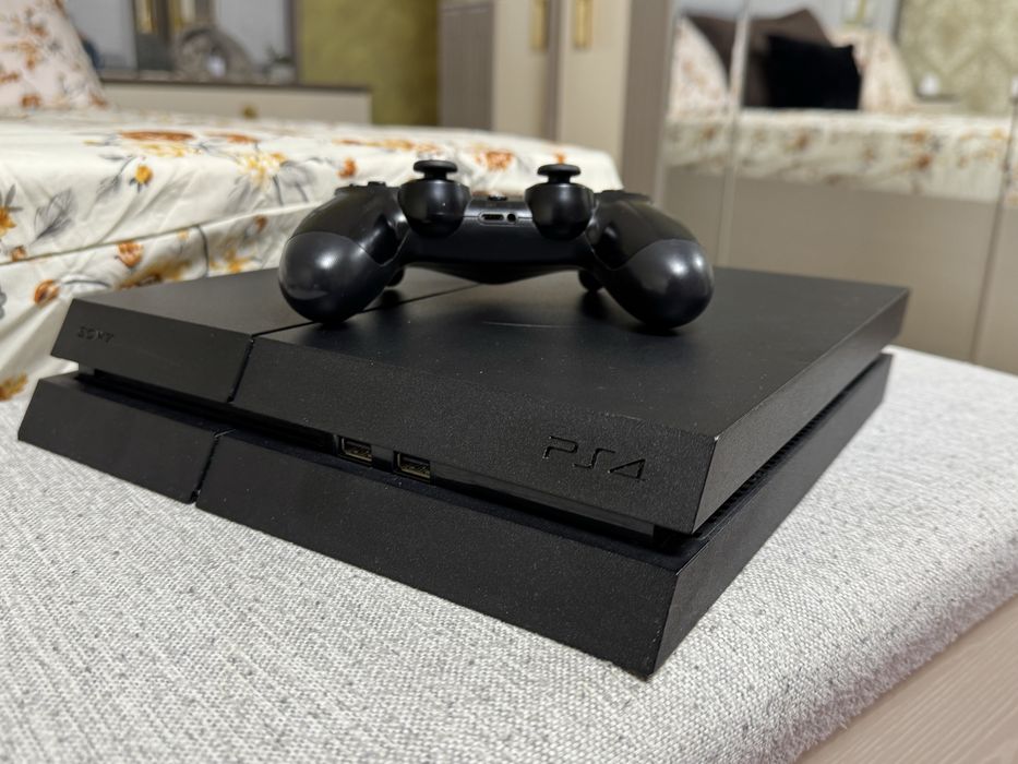 Ps 4 de vanzare 1TB e in stare perfecta