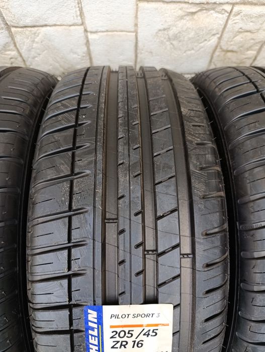 Летни гуми Michelin 205/45/16 Pilot sport 4S