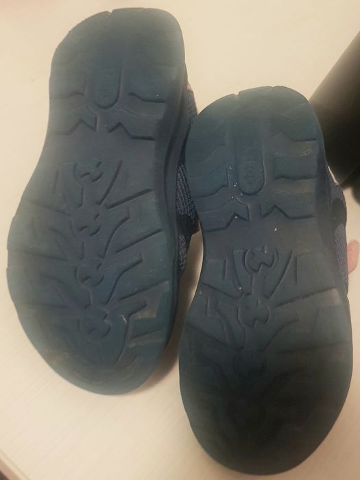 Adidași mărime 24