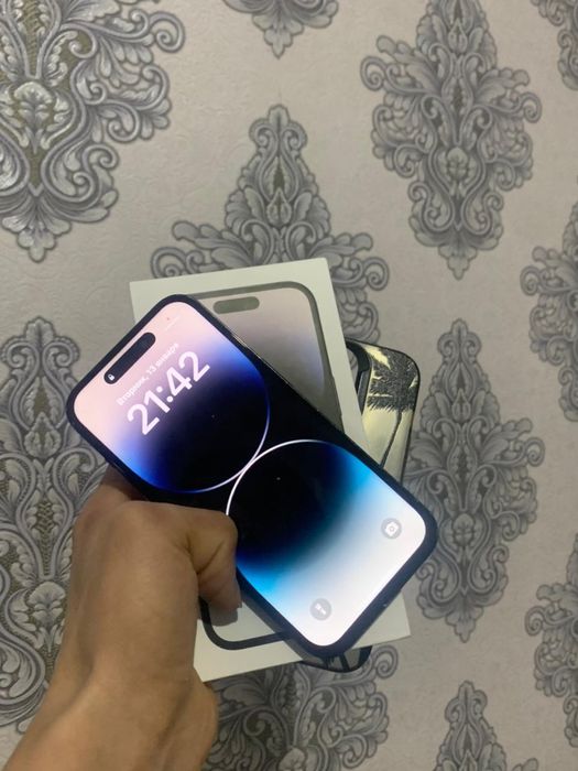 Продается IPhone 14 pro 256gb