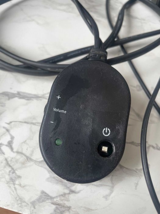 Аудио система Logitech Z313 2.1 - За ремонт части (проблем в платката)