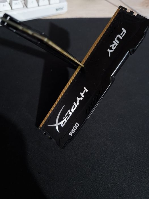 Ddr4 ram 2x4 3200hz (cu overclock)