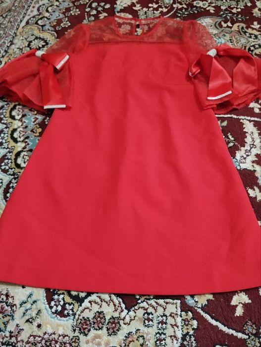 Платья и спортивные худи