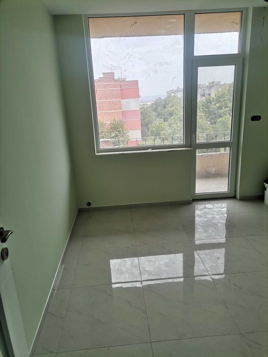 Продава се Тристаен апартамент в Горна Оряховица - 89 кв.м за 1034 €/кв.м - Снимка #9