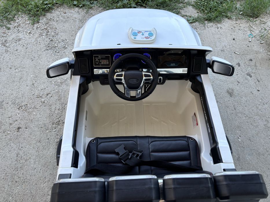 Masinuta electrica ford ranger 4x4