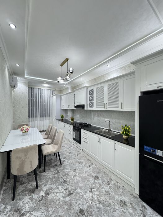 3 xonali uy sotiladi