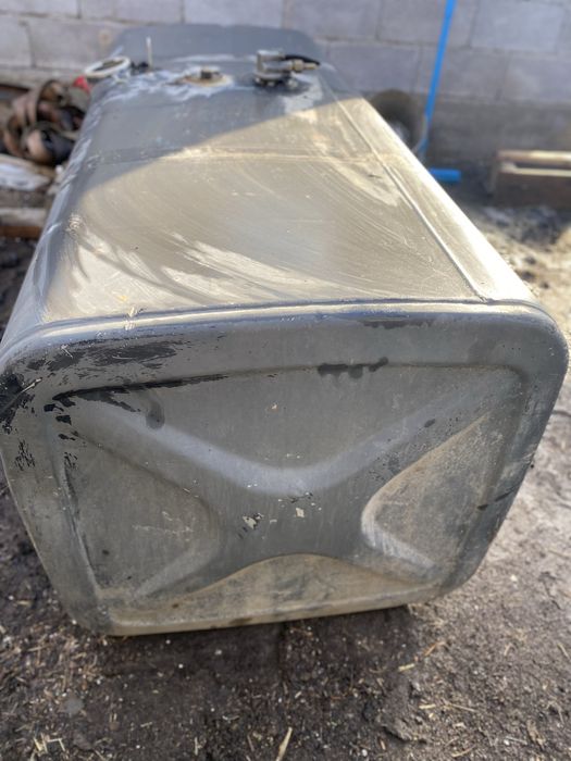 Бак продам алюминий