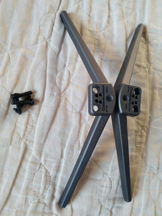 Стойки за различни телевизори