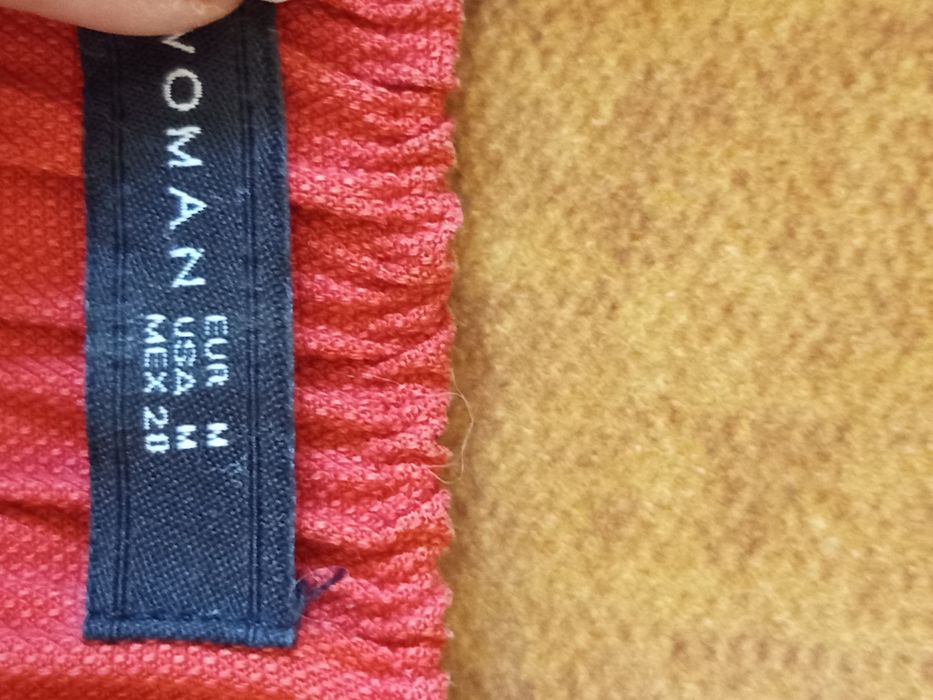 Продам женские вещи.