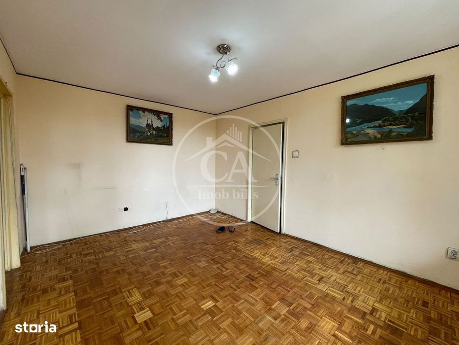 Apartament de vânzare cu 2 camere în zona Rogerius, Oradea — fotografia 1