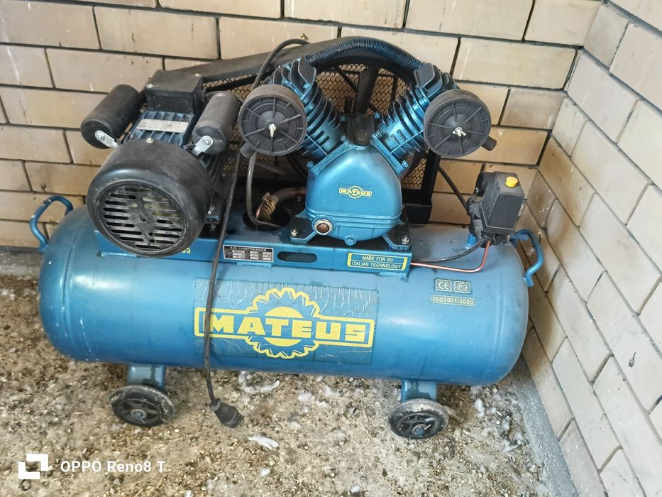 Воздушный компрессор