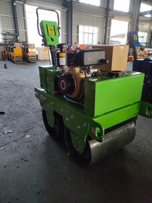 Дорожный вибро каток