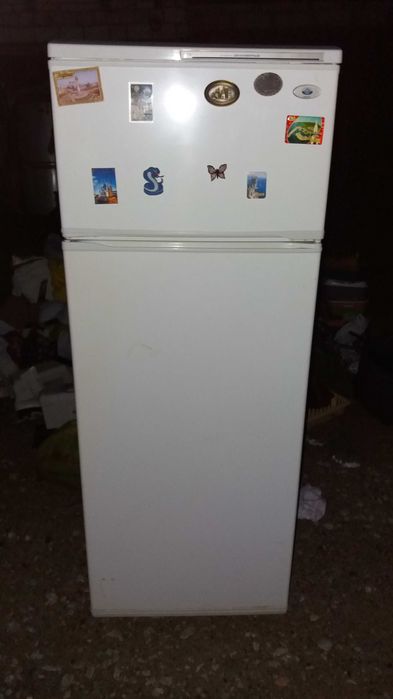 Продам холодильники на запчасти