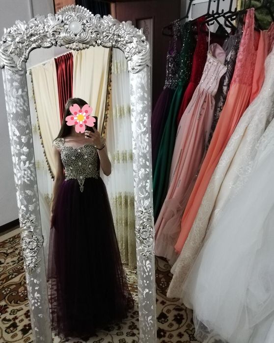 Продам вечерние платья