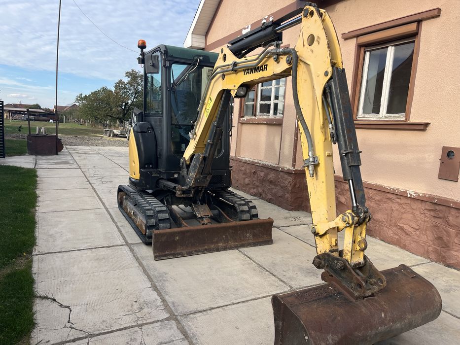 Miniexcavator yanmar vio 33