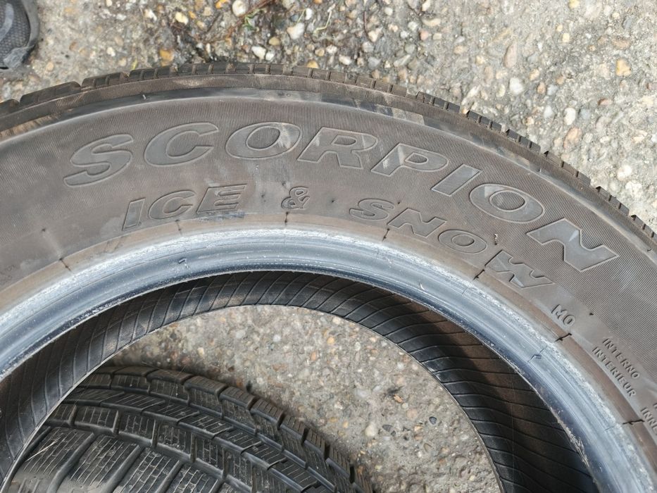2 Anvelope iarna Pirelli scorpion M+S 235 65 17