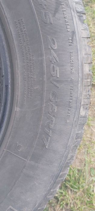 Продавам джипови гуми 245/65/17