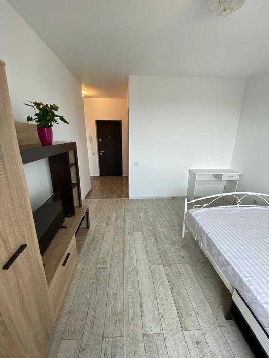 Proprietar - se vinde Garsoniera spatioasa, complet mobilata + utilata