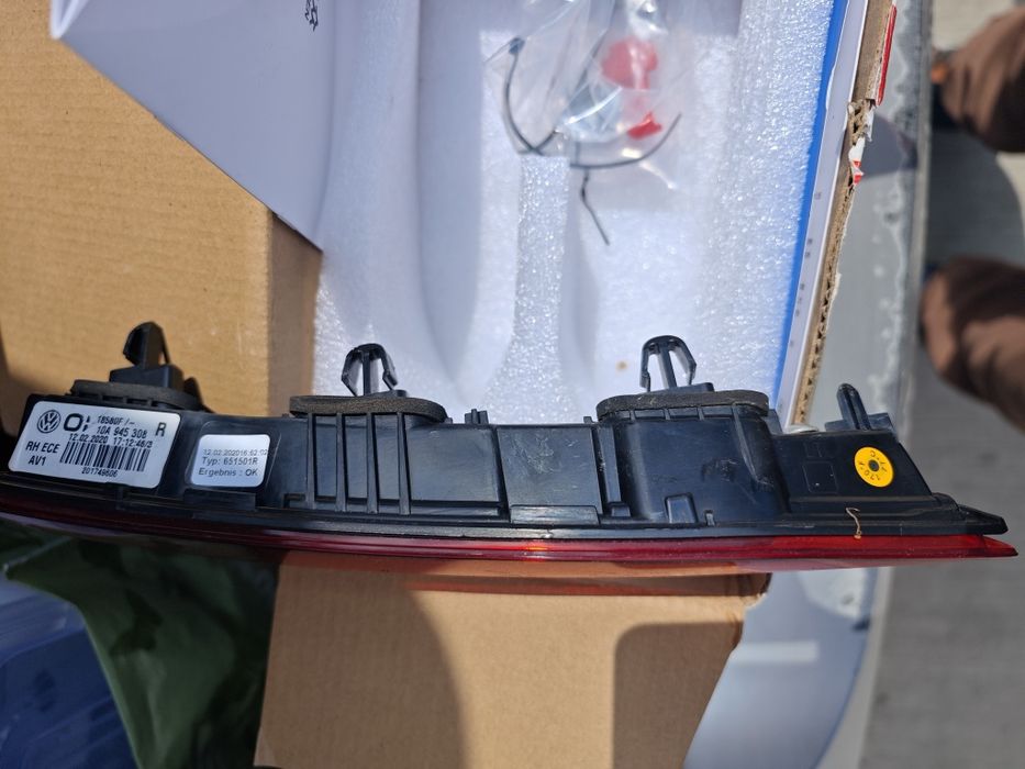 Lampa led spate Volkswagen ID.3 cod 10A 945 308 R, 18580 F, originale.