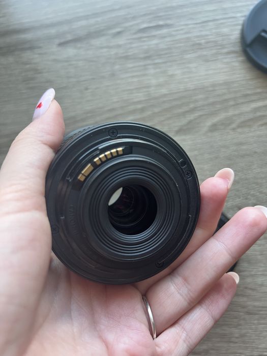 Obiectiv Canon EF-S 10-18mm f/4.5-5.6 IS STM - Ultra Wide pentru APS-C