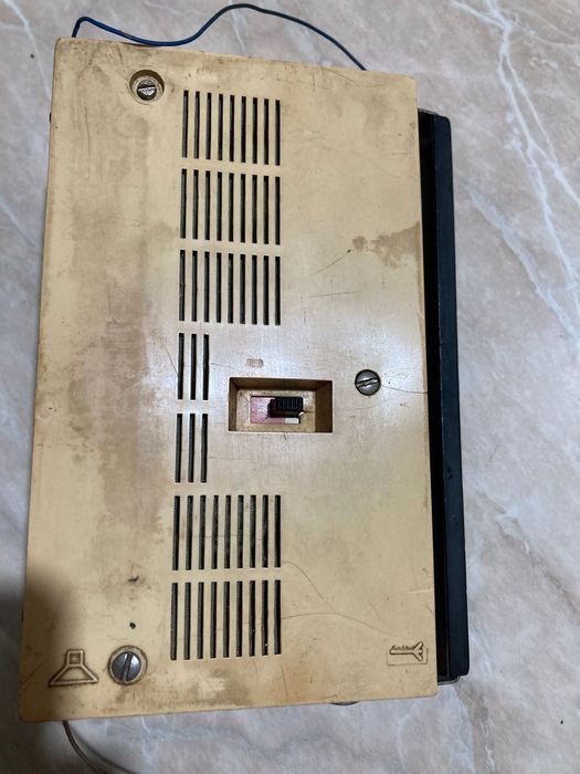 Radio vechi romanesc Alfa Tehnoton