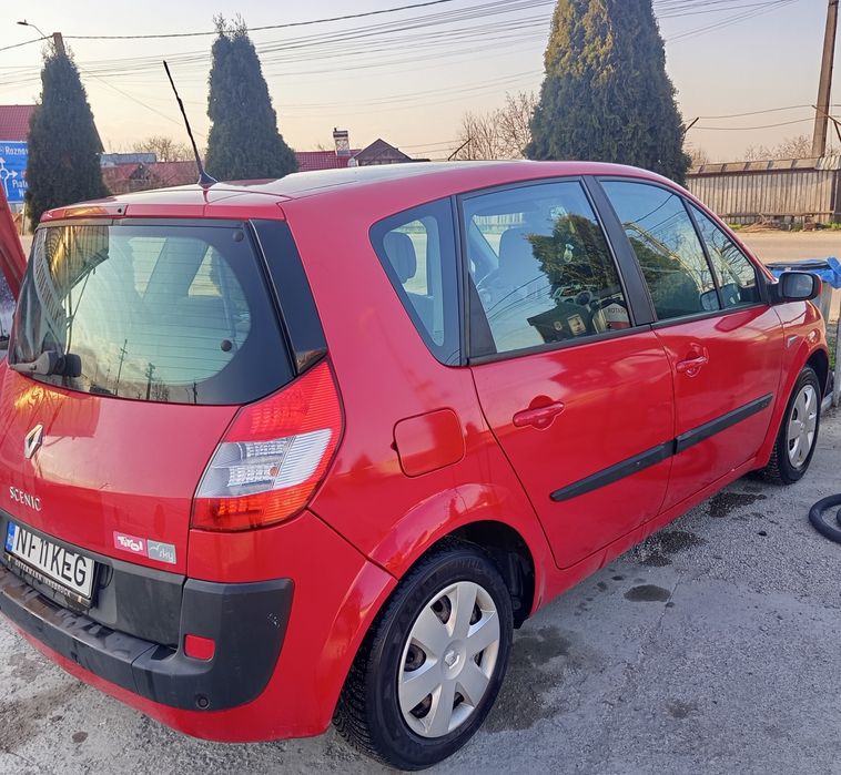 Vând Renault Scenic