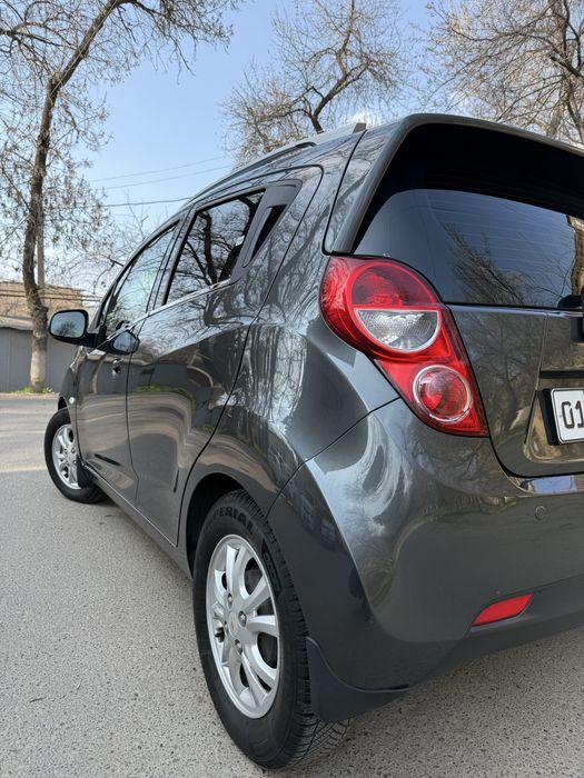 Продаётся Chevrolet Spark AT