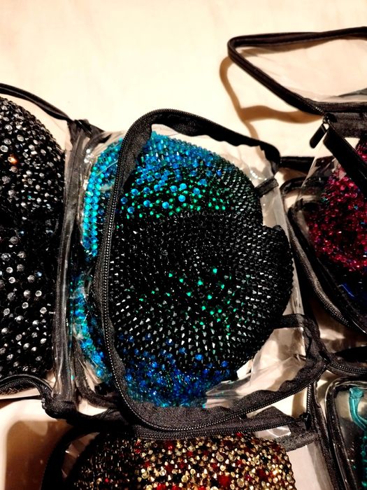 IFBB състезателни бикини/бански ( руски )