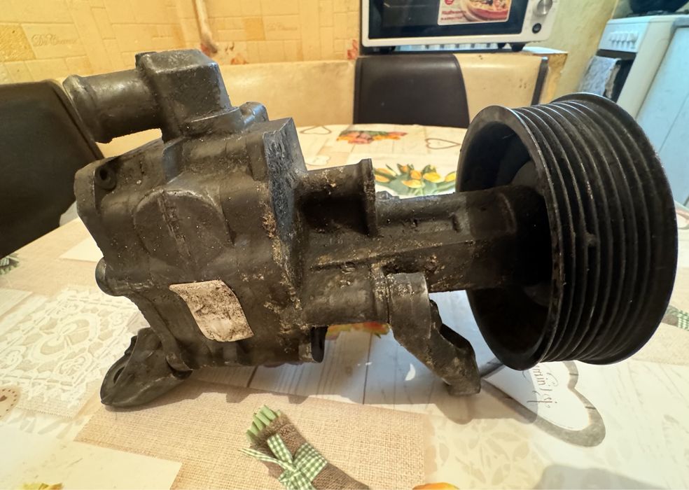 Гур Насос Ауди С4