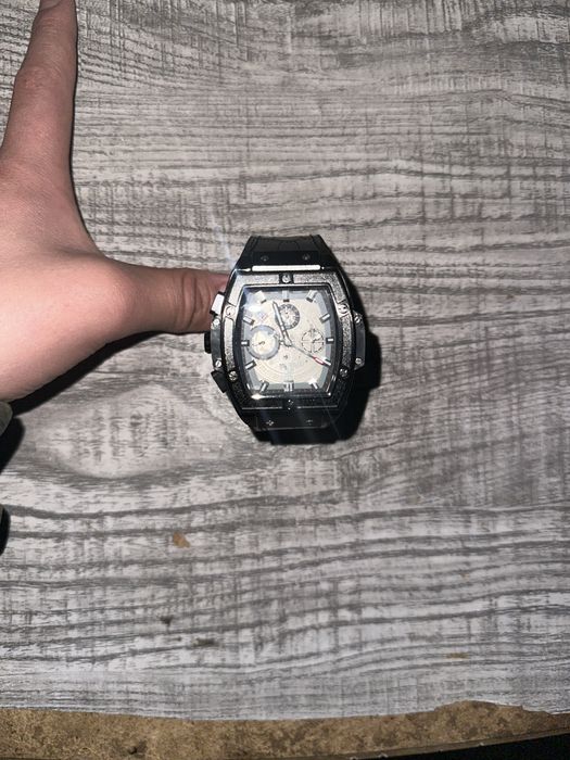 Часы хублот хорошие