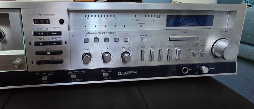 Продавам стерео касет ресивър SANSUI CR-M7