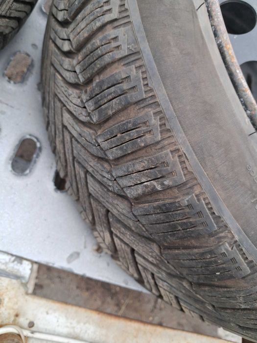 Гуми с джанти 16 цола за мерцедес