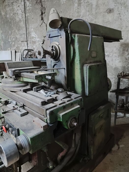 Фрезерный станок  производство Россия