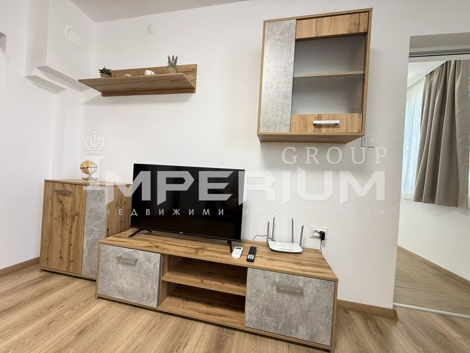 Дава се под наем Двустаен апартамент в Варна, Колхозен пазар - 60 кв.м за 558.45 € - Снимка #2