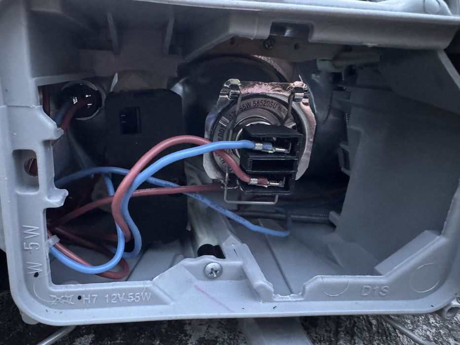 Set Faruri Noi DEPO (cu lupă) - Skoda Octavia 2 (2004-2008) - H7