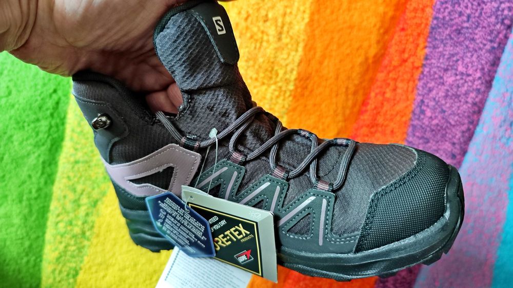 Голямо намаление: нови дамски маратонки Salomon!