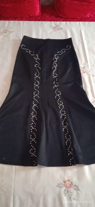 Kiyimlar sotiladi 30 40 mingdan berib yuboraman