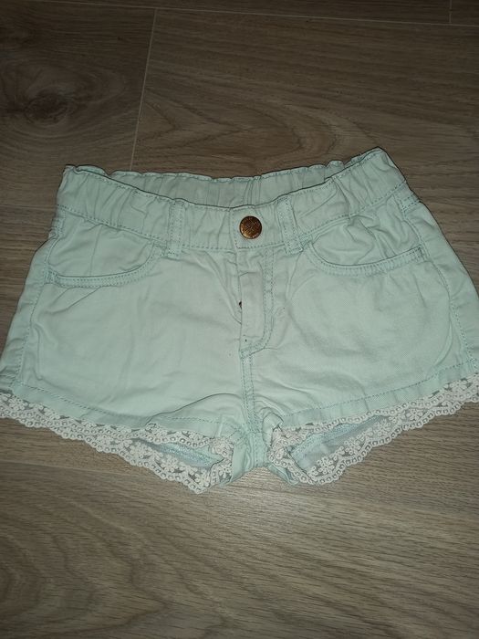 2 perechi pantaloni scurti si 1 fusta fetite, H&M, 5-6 ani