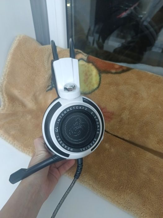 Продам наушники игровые для ПК
