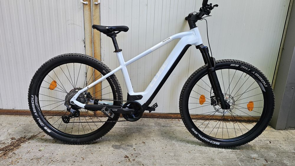 29" cube reaction  ebike