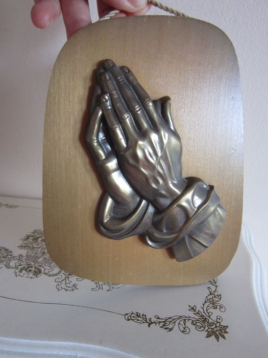 Maini in rugaciune  dupa A.Durer Germania 1970