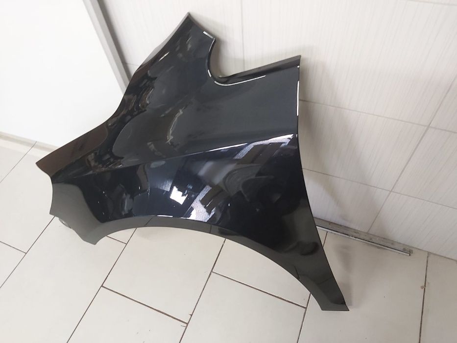 Aripa Fata Stanga VW Golf 5/V Plus 2005-2009 (LC9Z (Negru))