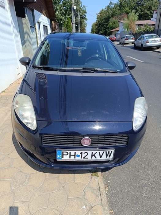 Vând Fiat Punto 2010