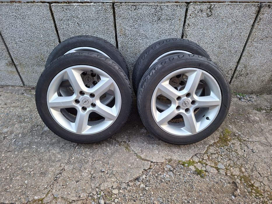 Джанти за Astra H R17 с гуми