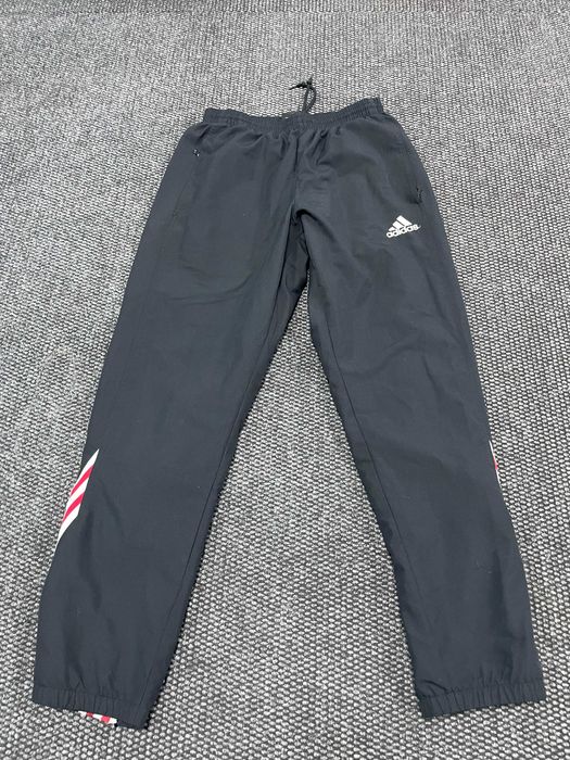 Adidas анцуг M  размер